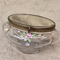 glas-oval-aeske-spejllaag-klar-blomsterdekoreret-opbevaring